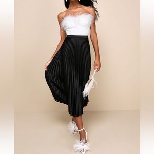 Elegant Black Pleated Midi Skirt